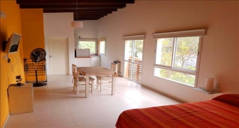 AMPLIO MONOAMBIENTE EN 2ª PISO A 500 M DEL MAR